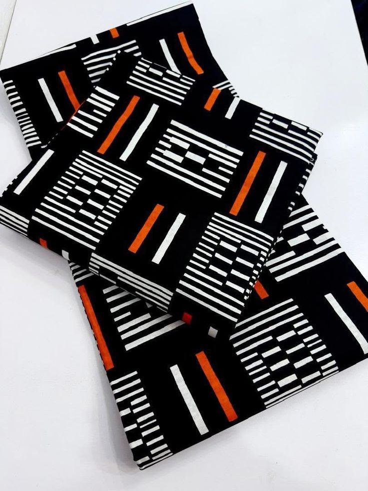 Tissu Géométrique Tricolore